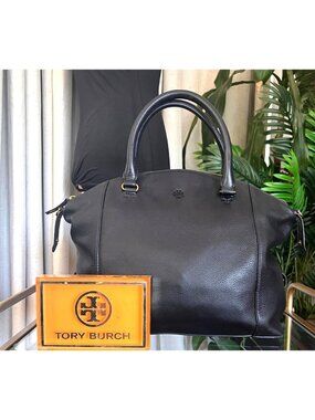 AUTHENTIC TORY BURCH BLACK LEATHER LIMITED EDITION MOON TOTE
